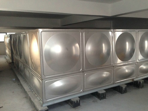 濟(jì)南某大學(xué)48噸保溫水箱項目